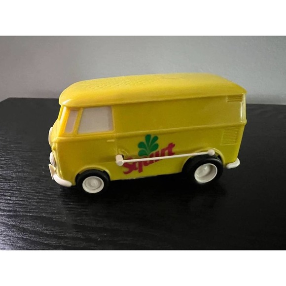 VERY RARE Tamco Japan Yellow Squirt Soundwagon VW Bus Record Player - Picture 1 of 4